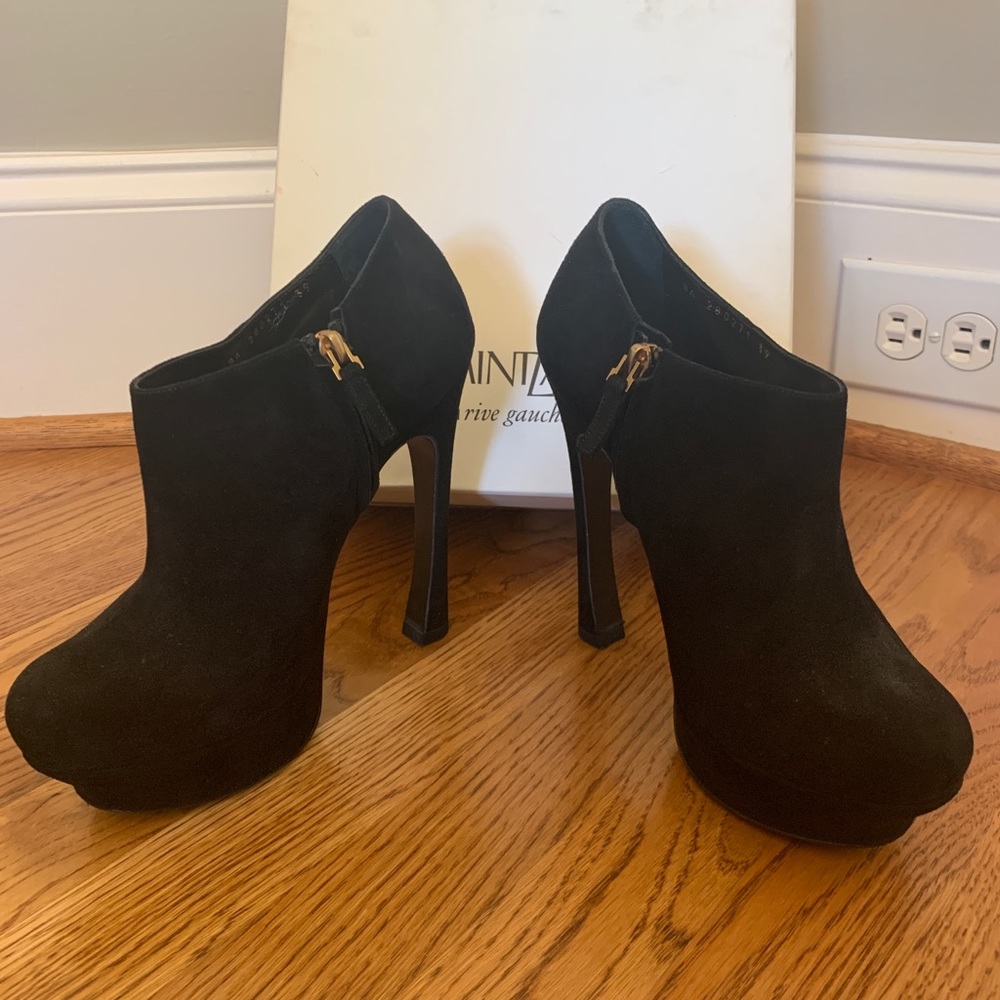 Yves Saint Laurent Palais 105 Bootie